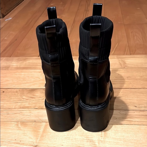 Zara Track Sole Black Sock Boot Women’s Size 8 - Picture 5 of 8